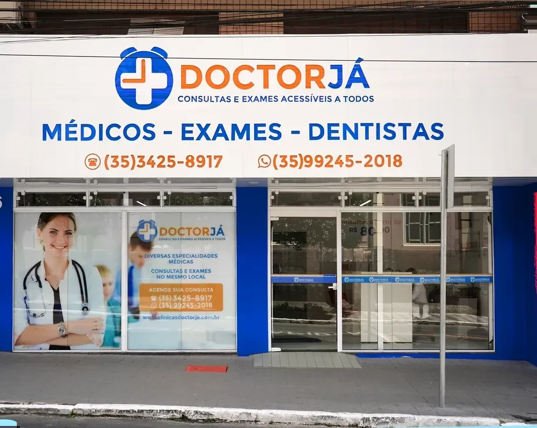 Fachada das Clínicas Doctor Já na R. Silviano Brandão, 26, em Pouso Alegre